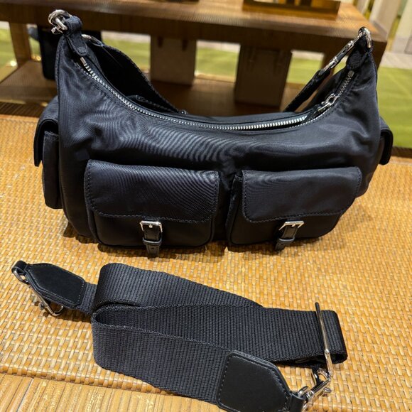 Best Price ‼️Tory Burch Nylon Convertible Shoulder Bag 164444 $450 - Picture 9 of 12